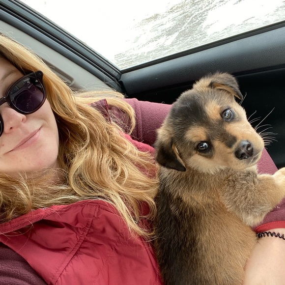 Meet the Posher Other - Meet your Posher, Elaine